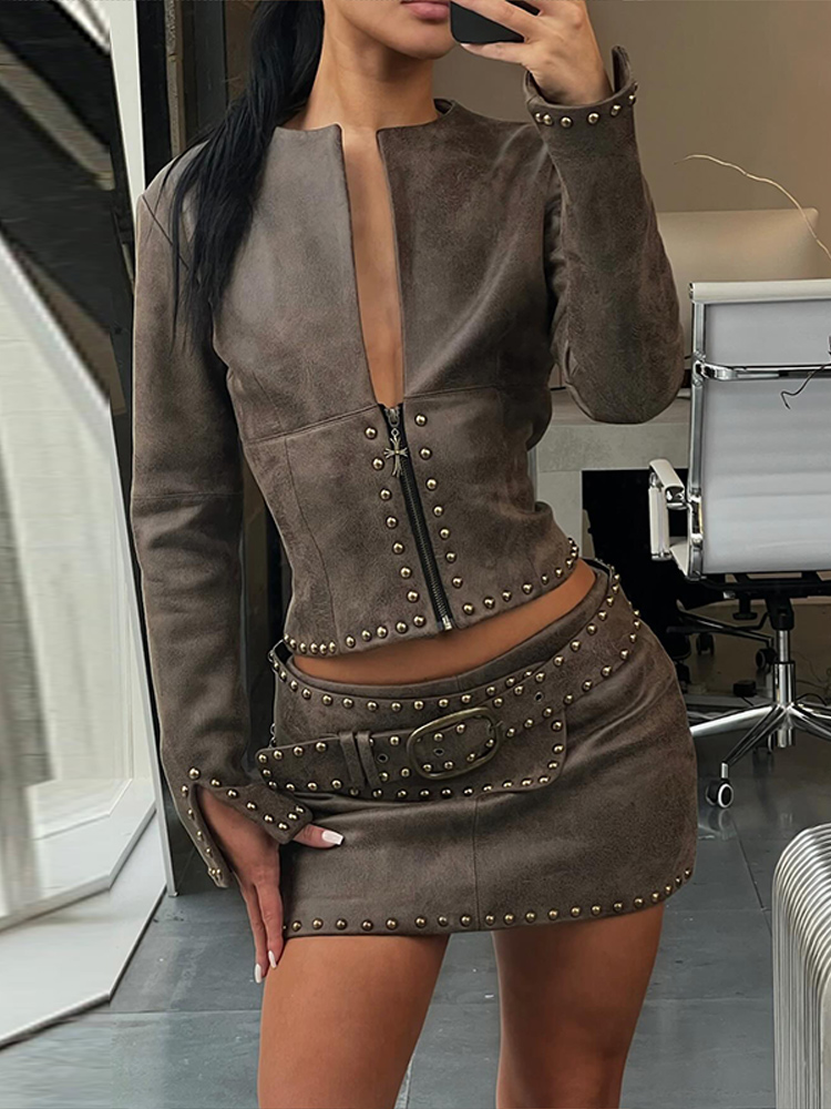 Модный женский костюм из искус – обзор и цена Leatherwork Rivets